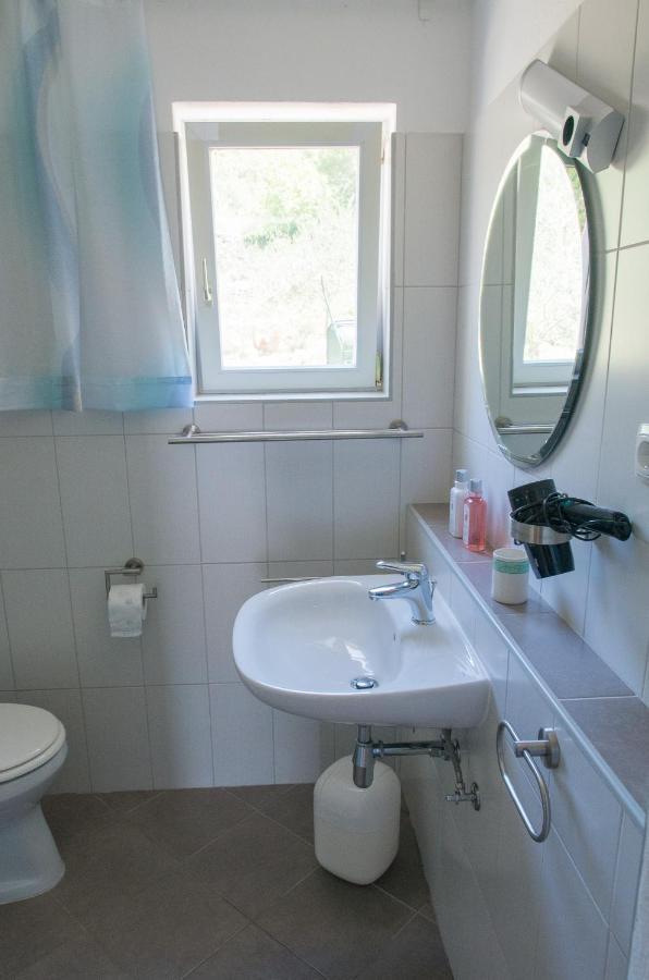 Milica Garden Apartment Prvic Sepurine Bagian luar foto